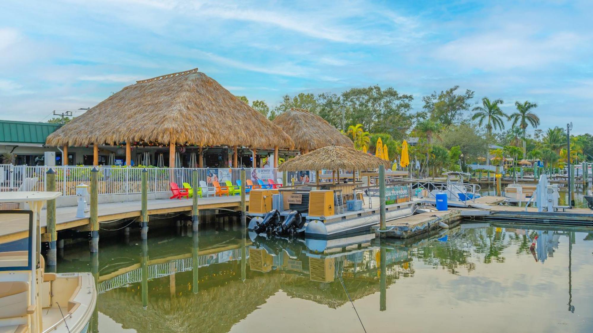 All-New Waterfront With Balcony,Pool,Tiki Bar,Gym サラソータ エクステリア 写真