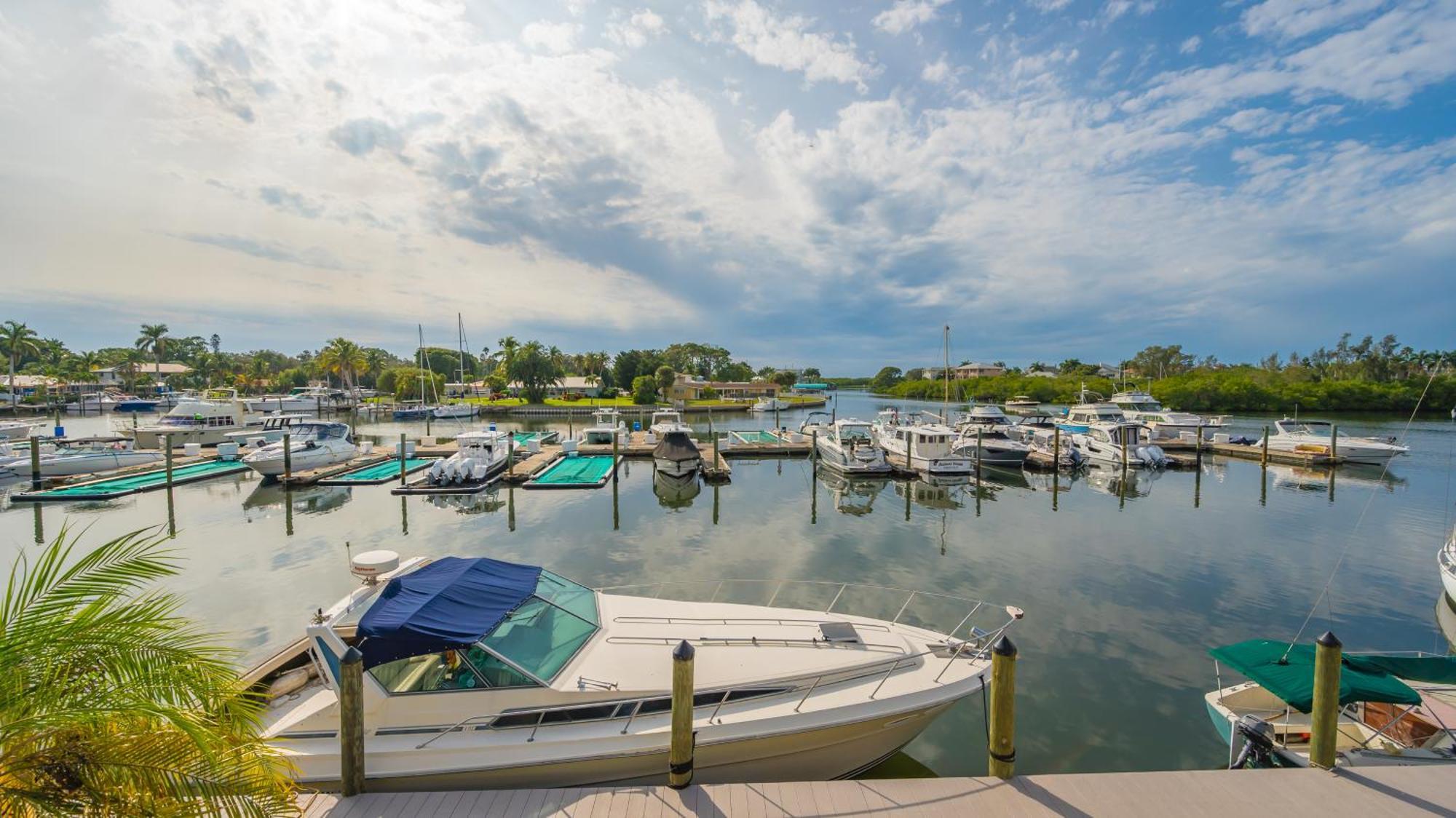 All-New Waterfront With Balcony,Pool,Tiki Bar,Gym サラソータ エクステリア 写真